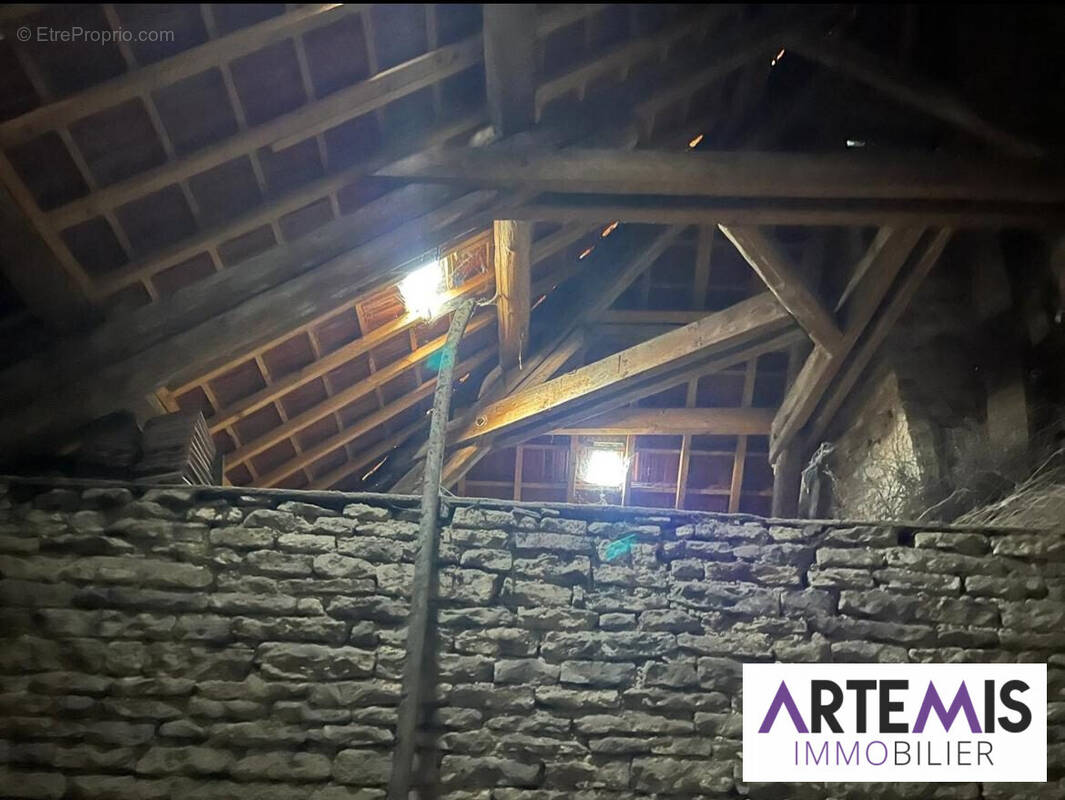Appartement à ORNANS