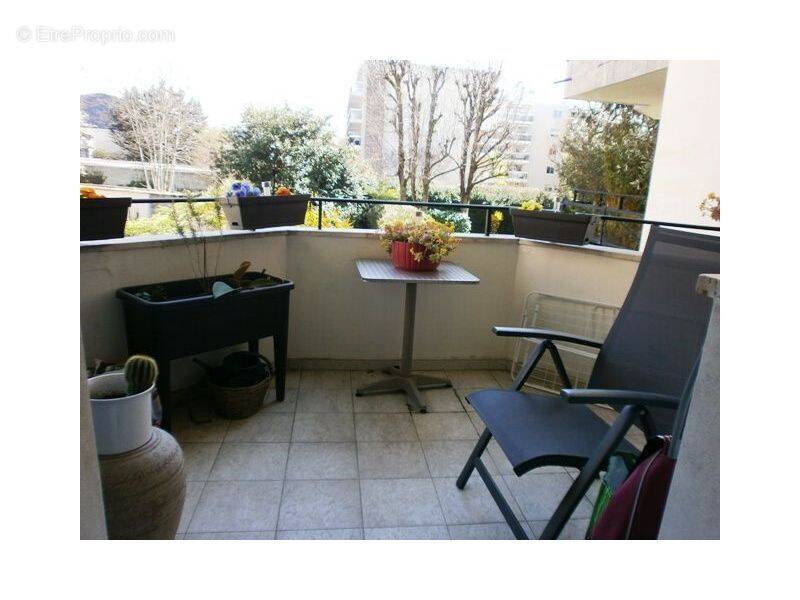 Appartement à LE PERREUX-SUR-MARNE