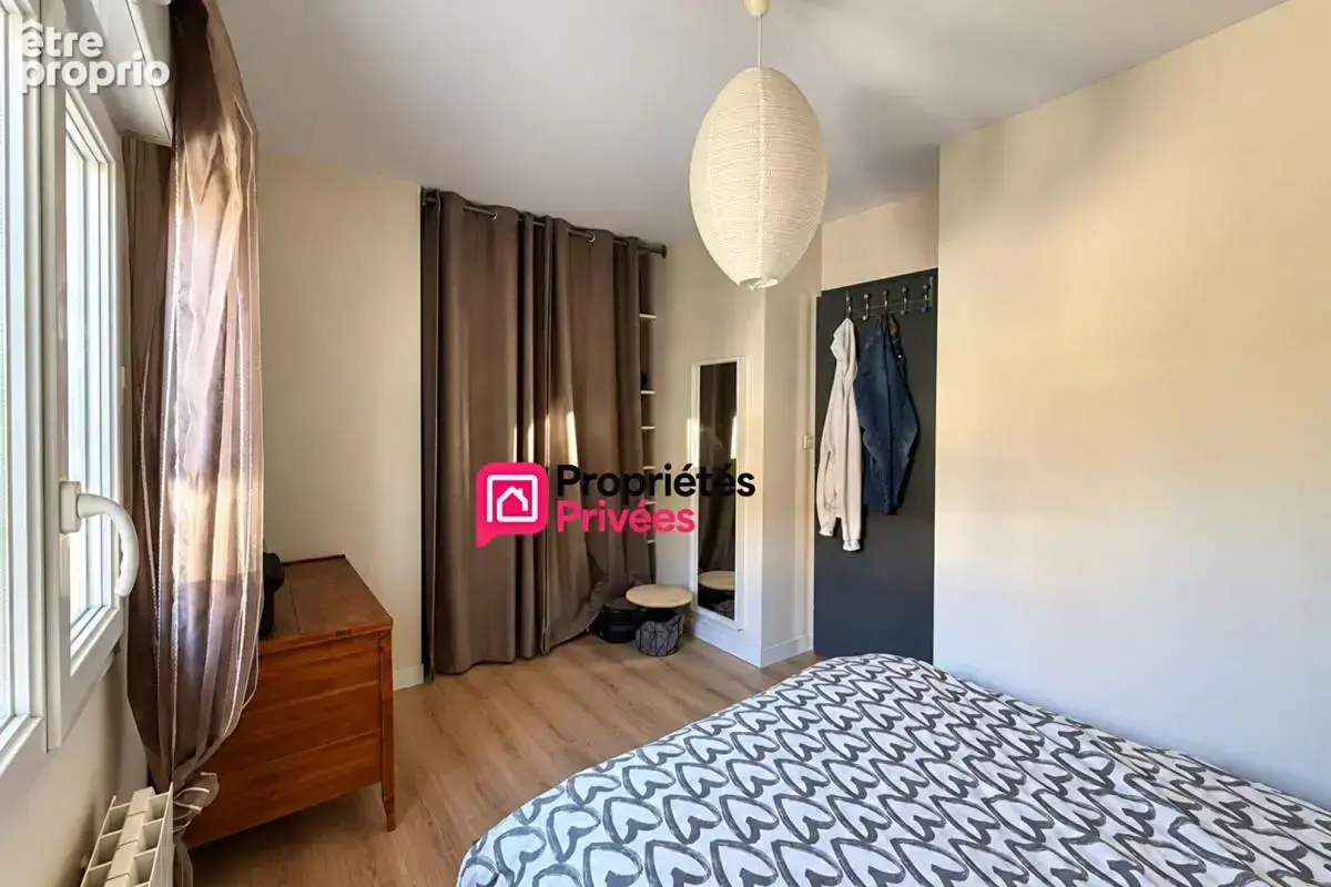 Plain-pied T6 de 123 m² à vendre avec piscine sans vis-à-vis CHÂTEAUGAY 63119 - photo 10
