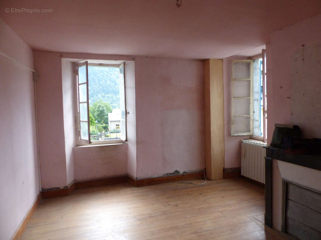 Maison à BAZUS-AURE