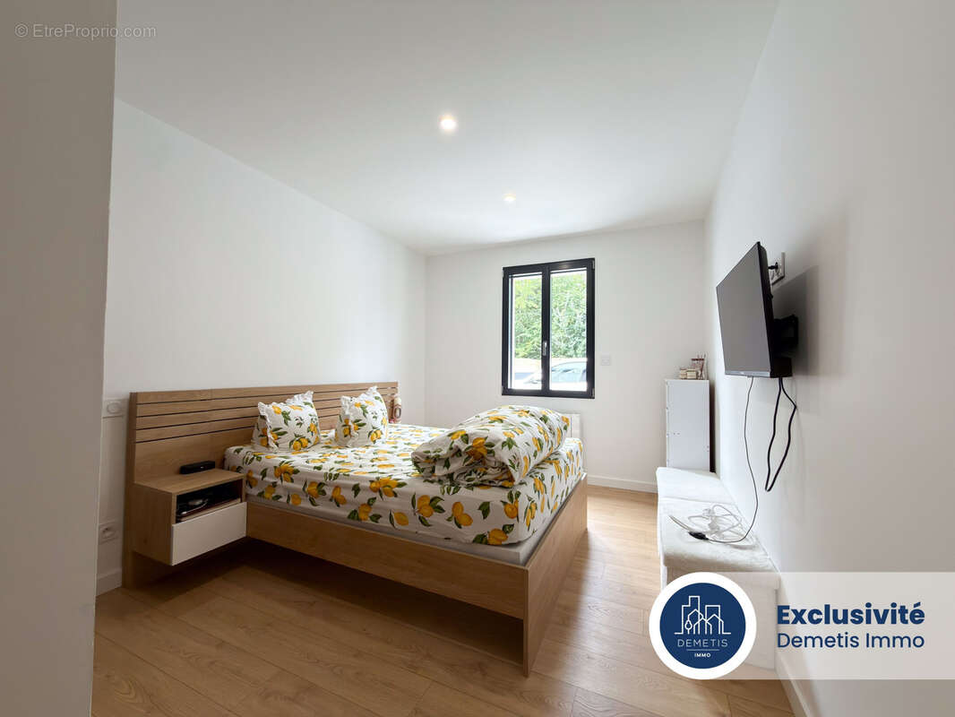 Maison contemporaine de plain pieds sous decennale - photo 4