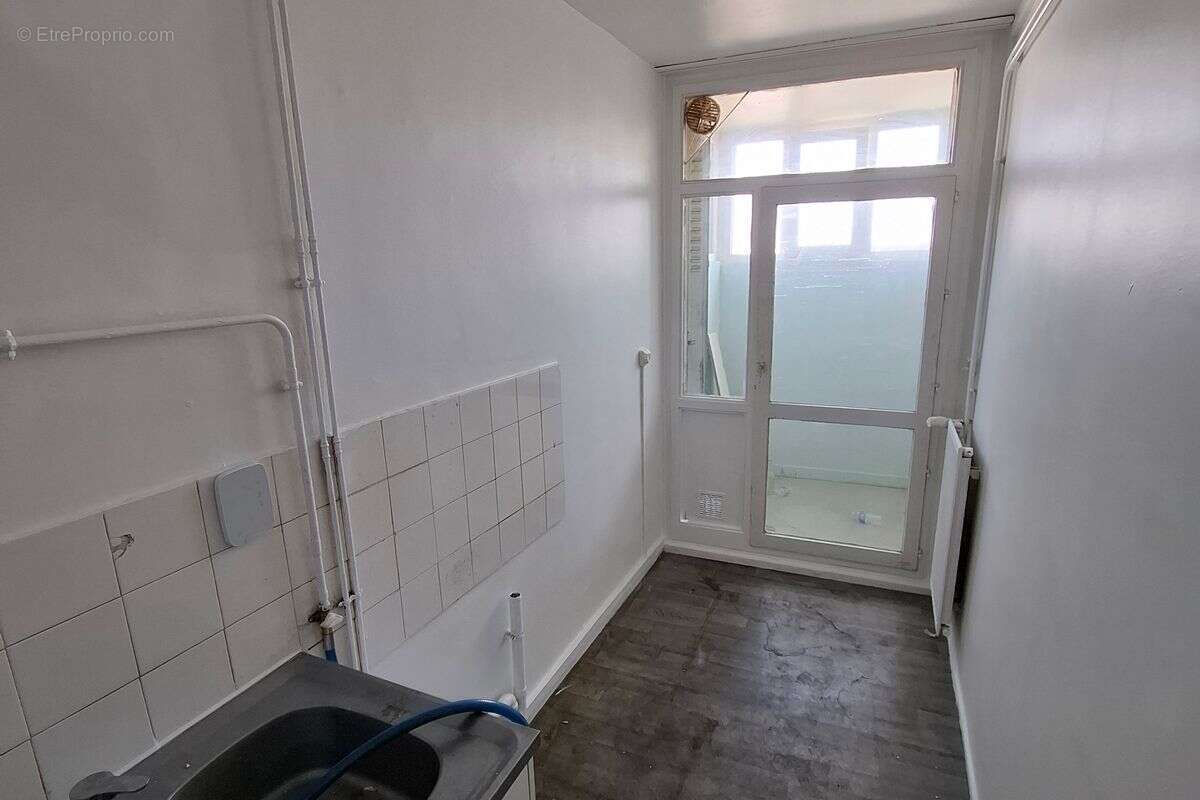 T3 de 52 m² à Saint-Fons à partir de 88 000 € - photo 5