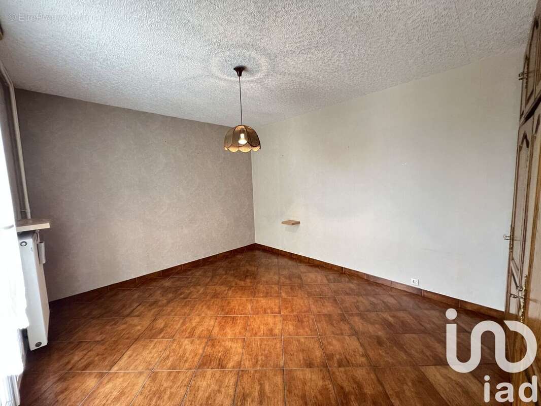 Photo 6 - Appartement à CHARLEVILLE-MEZIERES