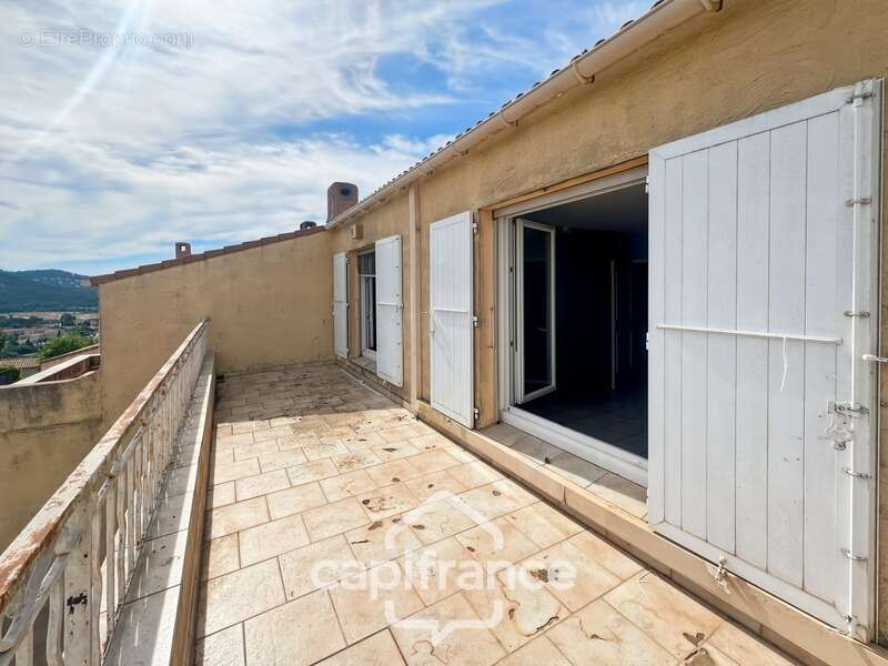 Maison à CARQUEIRANNE