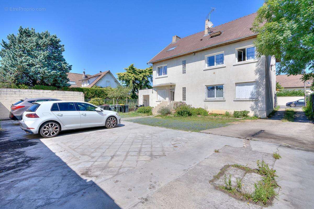 Appartement à VIRY-CHATILLON