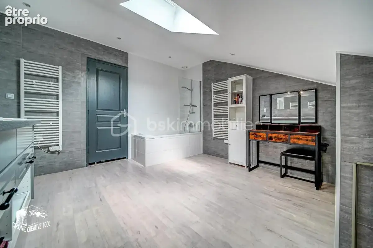 DUPLEX 149m2, 4 chambres, terrasse, garage, place de parking et cave - photo 9