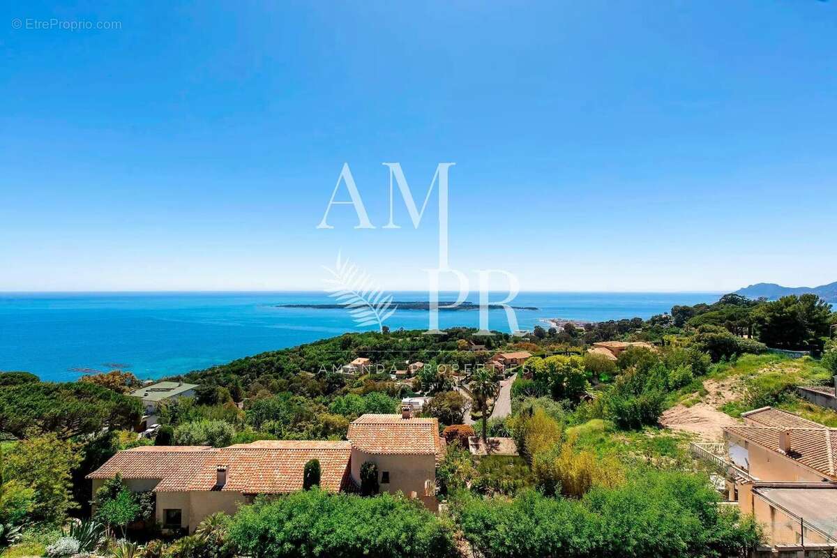 Gros potentiel- proprieté de charme vue mer panoramique - photo 4