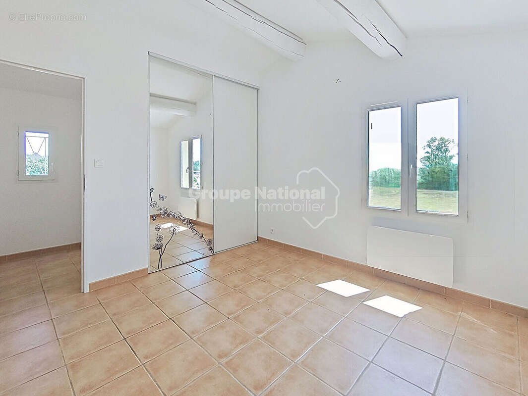 Maison récente  à ROCHEGUDE, d'environ 90 m² au milieu des vignes , Terrain 892 m² - photo 8