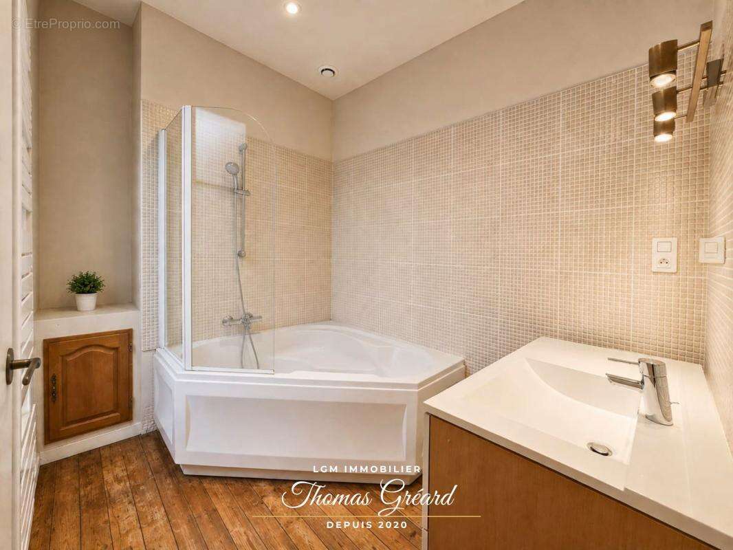 Maison ancienne 156 m² 4 chambres avec cour et balcon – Hyper centre Châteaudun - DPE en D - photo 8