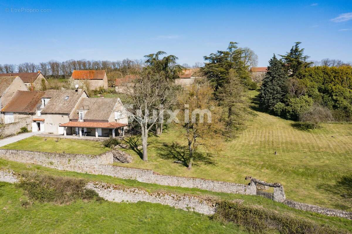 Maison à CHATEL-MORON