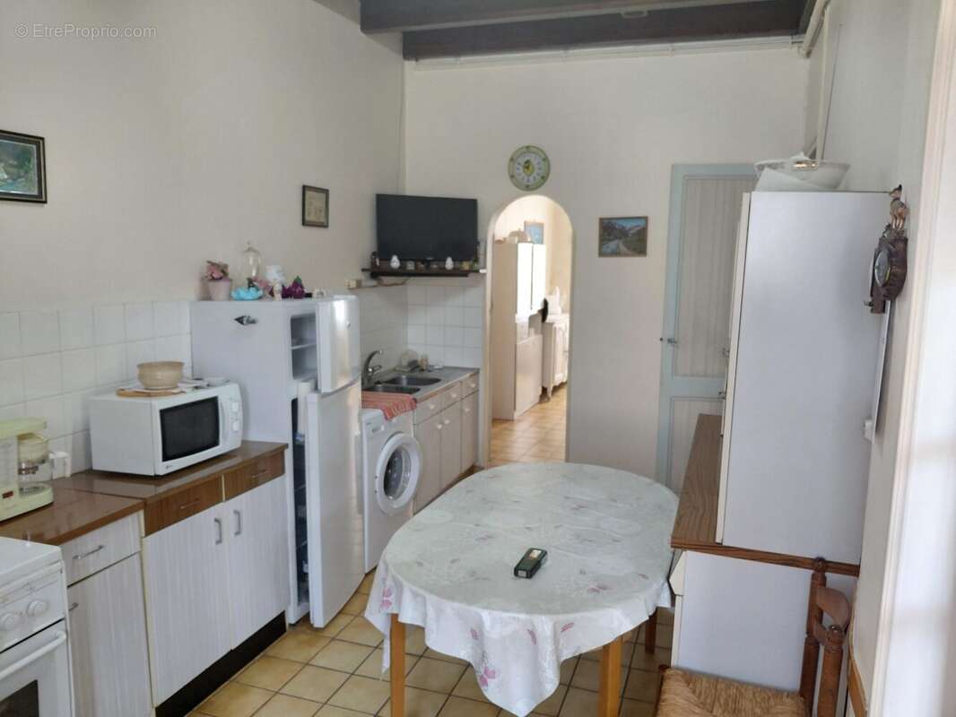 Maison 143 m² à Mirambeau  - photo 5