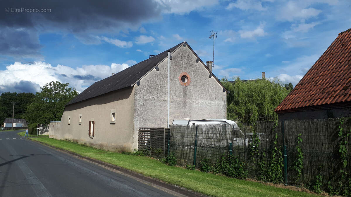 Maison à LUCAY-LE-LIBRE