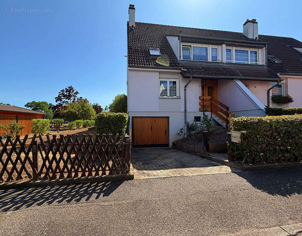 Maison 5 pièces - 110m² avec jardin à rénover - photo 12