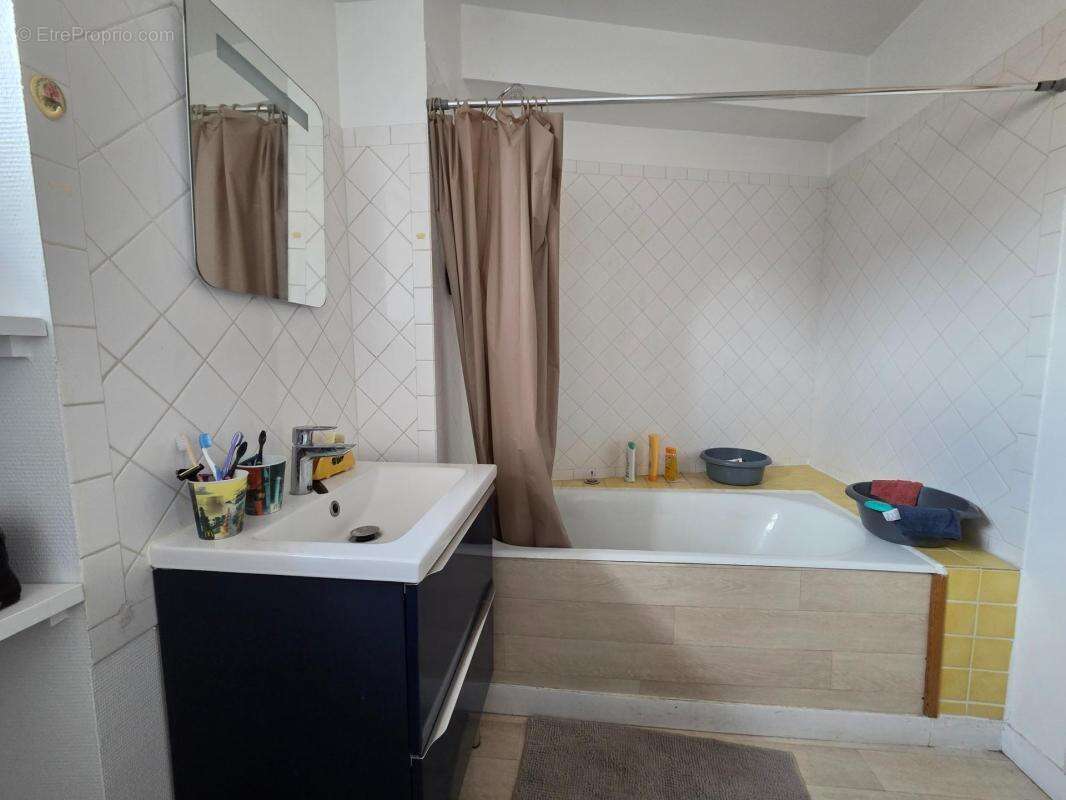 Appartement à SAINT-JEAN-D&#039;ANGELY