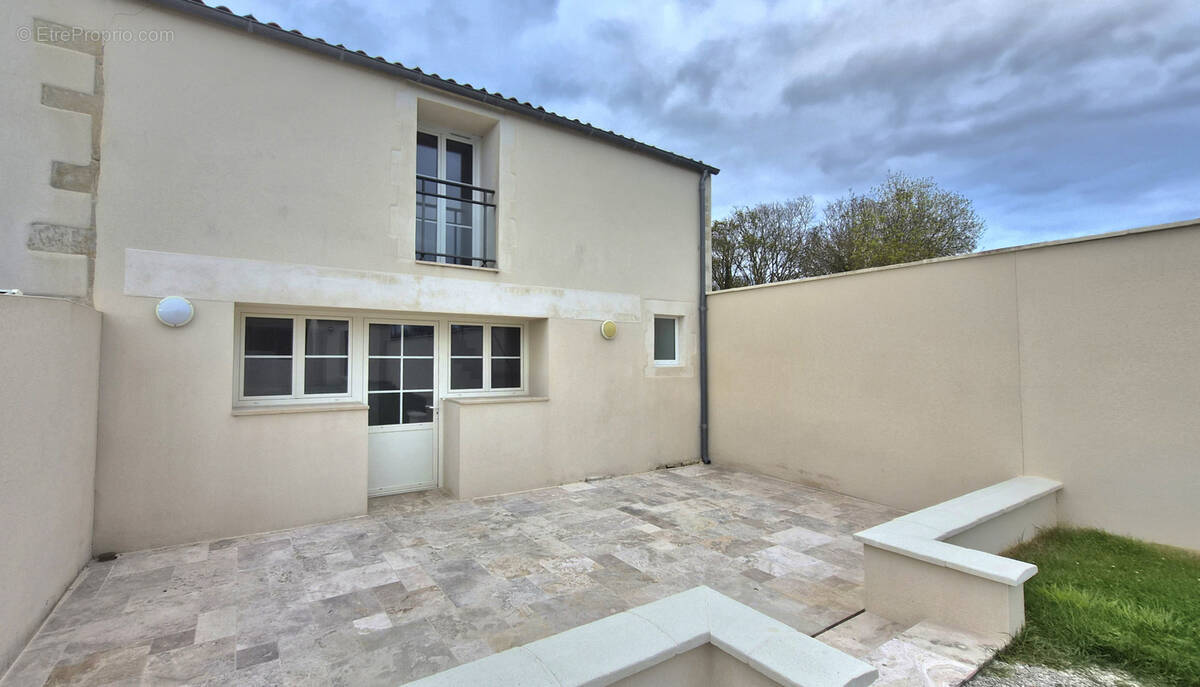 Maison à SAINTE-SOULLE