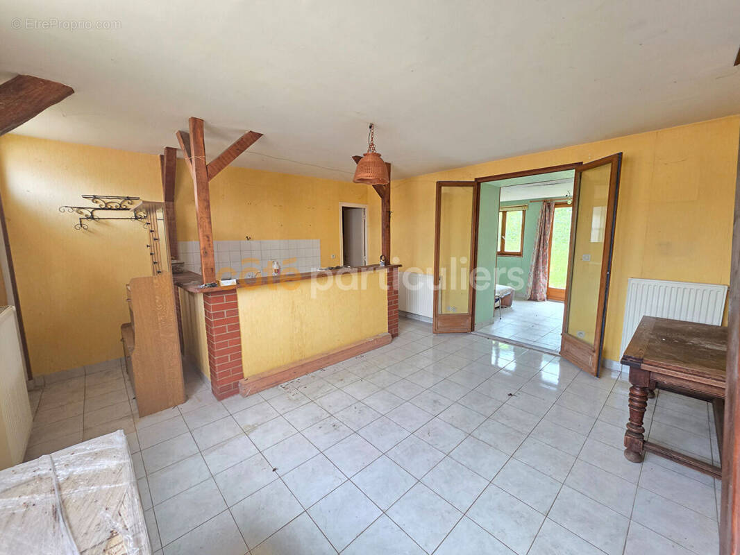 Appartement à SALIGNY