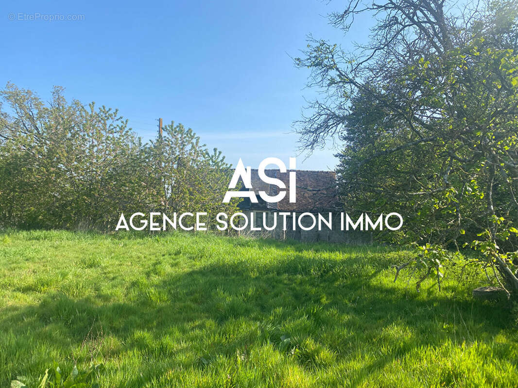 Maison à SAINT-ROCH-SUR-EGRENNE