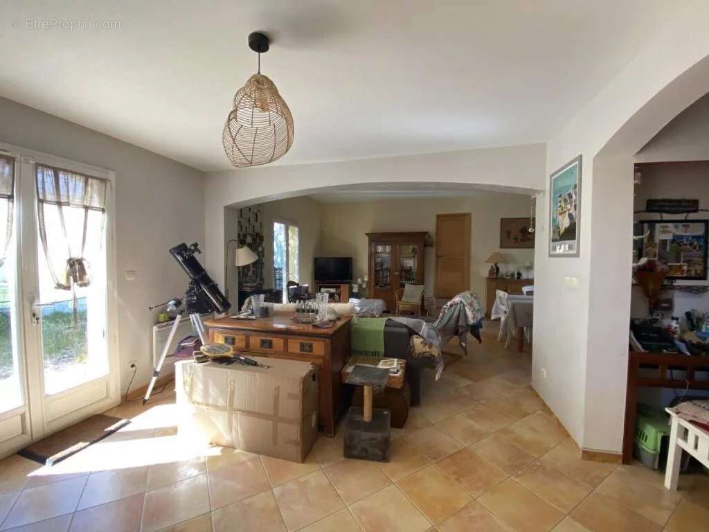 Maison à SAINT-MAXIMIN-LA-SAINTE-BAUME