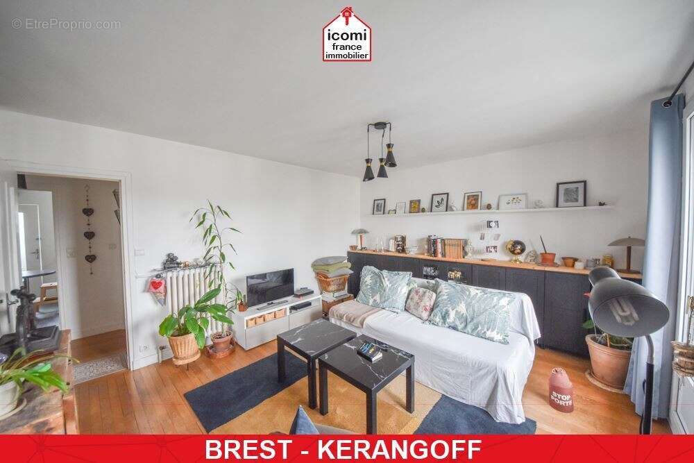 Finistere - brest (29200) - a vendre - appartement 85 m² - trois chambres - piece e vie 30m² - dalle beton - balcon - loggia - photo 3