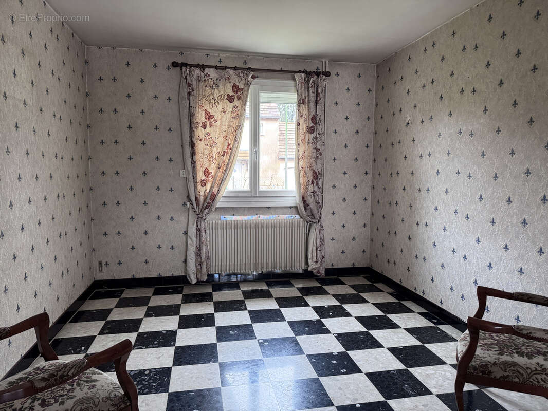 Maison à CHAMBEUGLE