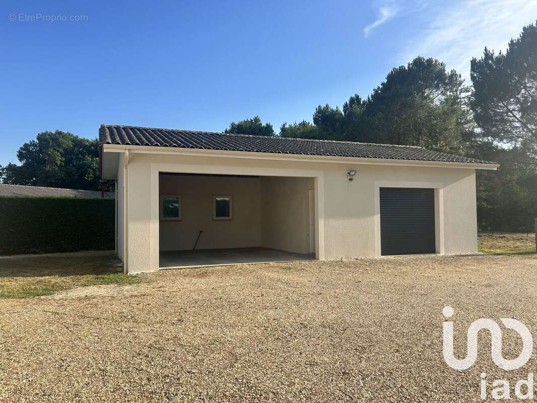 Photo 9 - Maison à MENESPLET