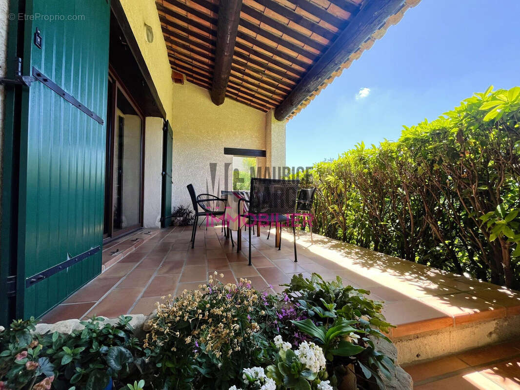 Maison à CHATEAUNEUF-DE-GADAGNE