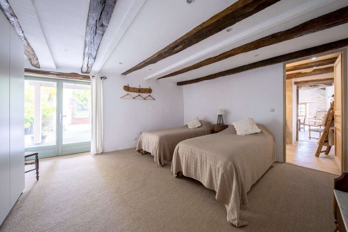 Maison de village d'exception, avec piscine à 5 min. de Cahuzac-sur-Vère - photo 10
