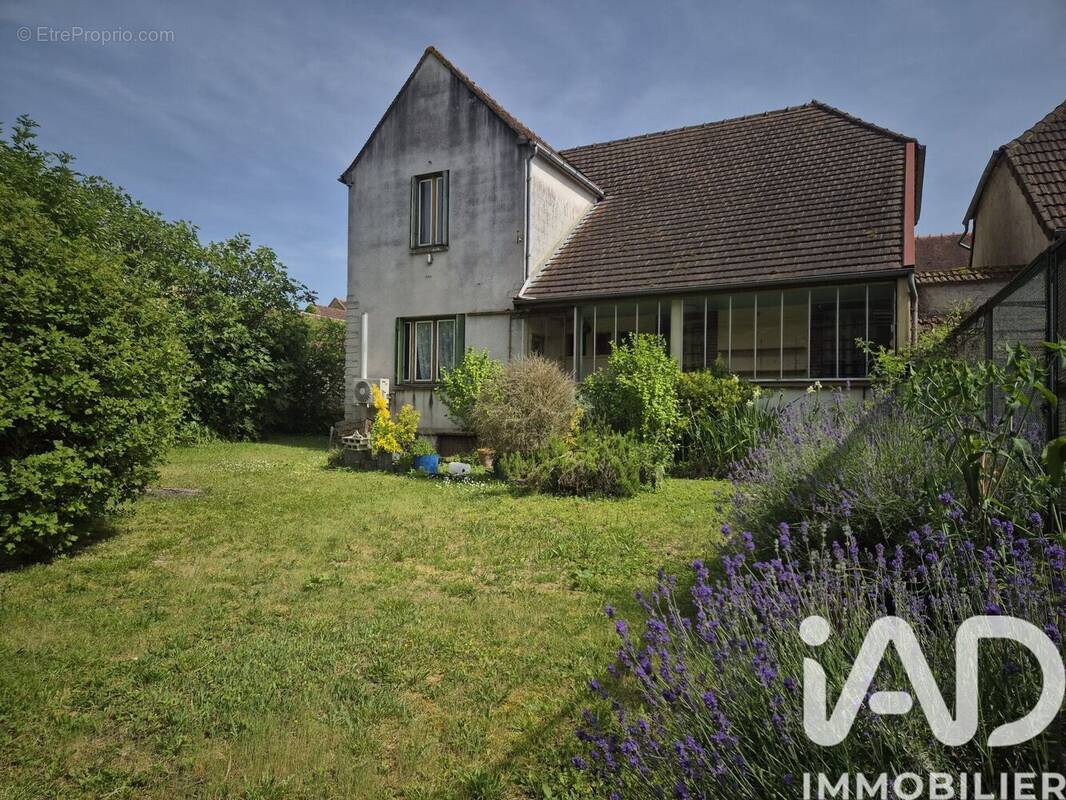 Photo 1 - Maison à NEUVY-SAUTOUR