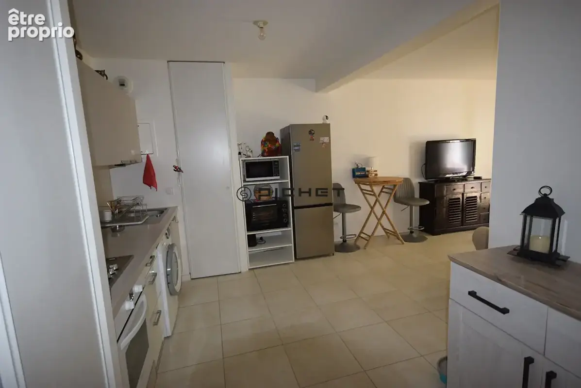 LA ROCHELLE - LA GENETTE Appartement La Rochelle 3 pièces 59.34 m2 avec terrasse, joli jardin et parking en sous-sol. - photo 4