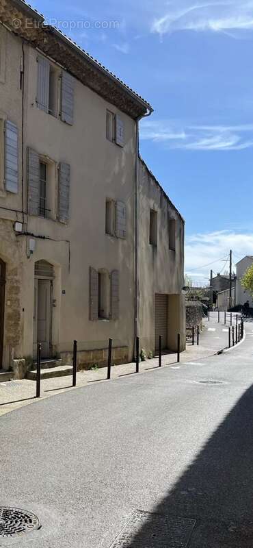 Maison à PELISSANNE