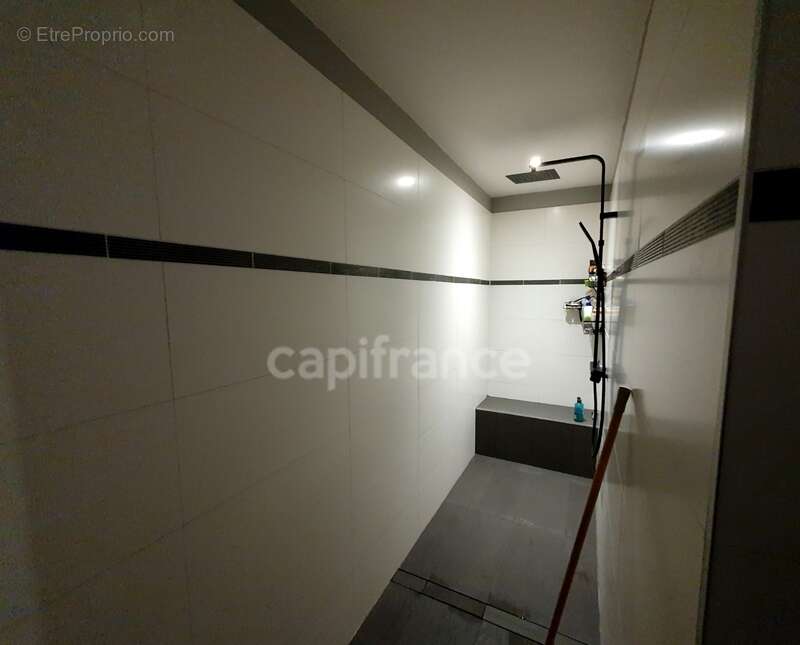 Maison à BOUZINCOURT