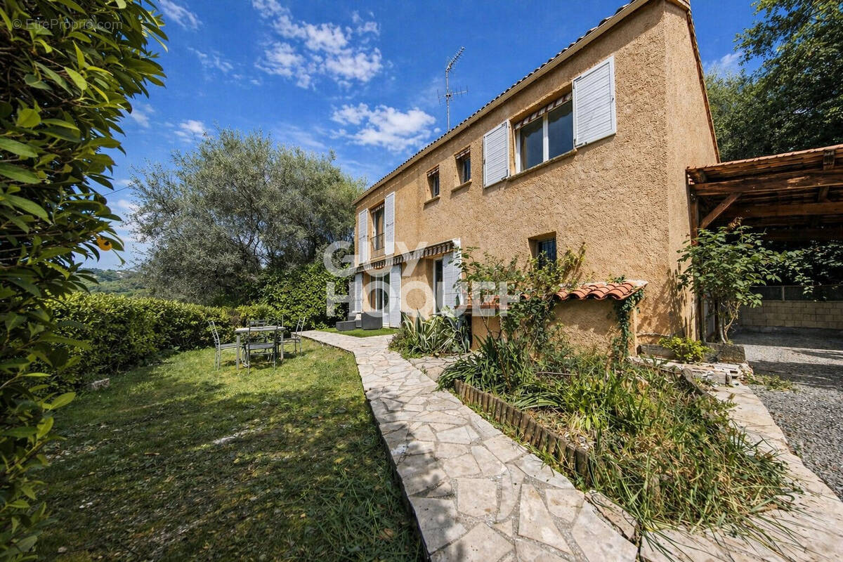 Maison à CONTES