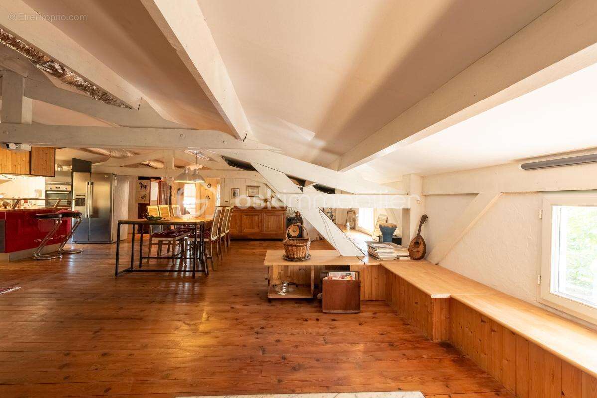 Appartement à FAYENCE