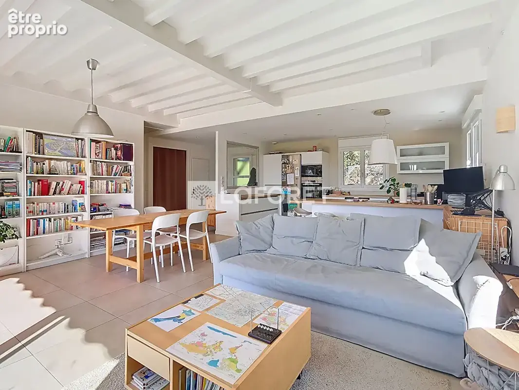 Maison de plain-pied 140 m², genay au calme avec grand terrain arboré - photo 9