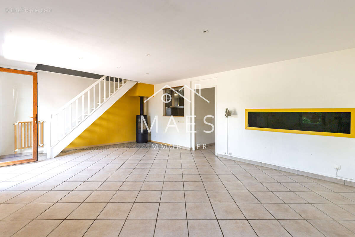 LILLE HELLEMMES   Maison semi-individuelle 3 chambres avec garage et jardin - photo 5