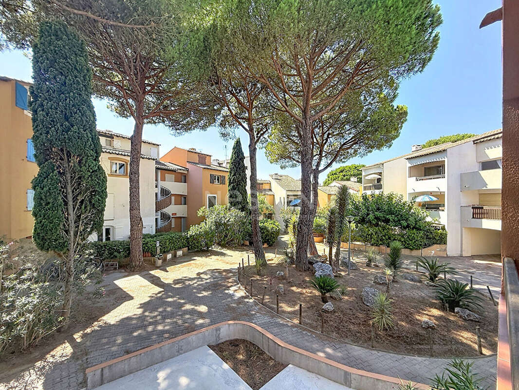Charmant T2 cabine, terrasse et parking, rénové au Grau du Roi, secteur Boucanet - photo 13