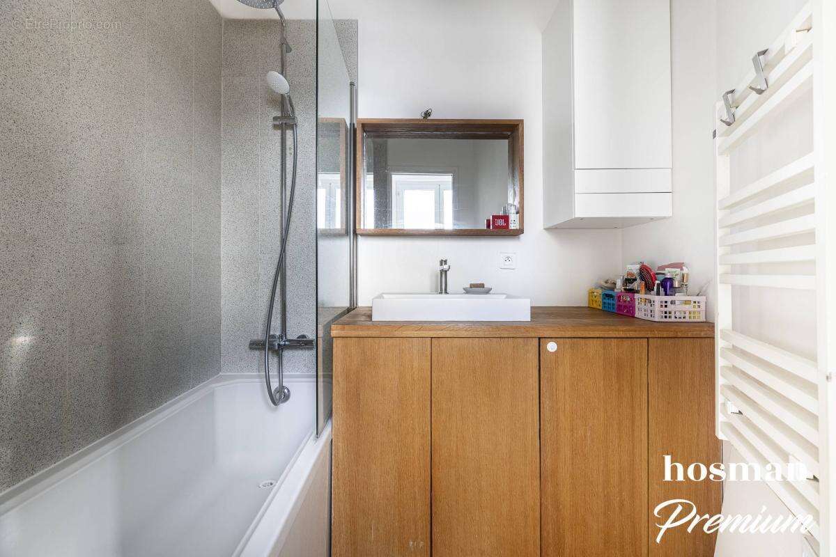 Appartement à PARIS-10E
