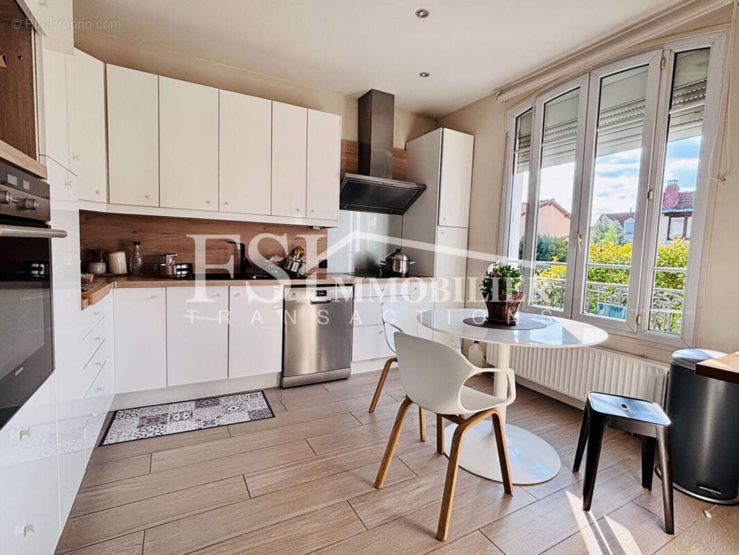 Maison à SAINT-PRIX