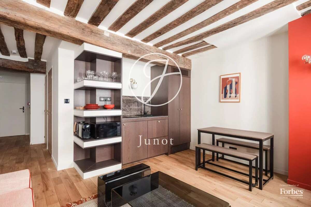 Appartement à PARIS-6E