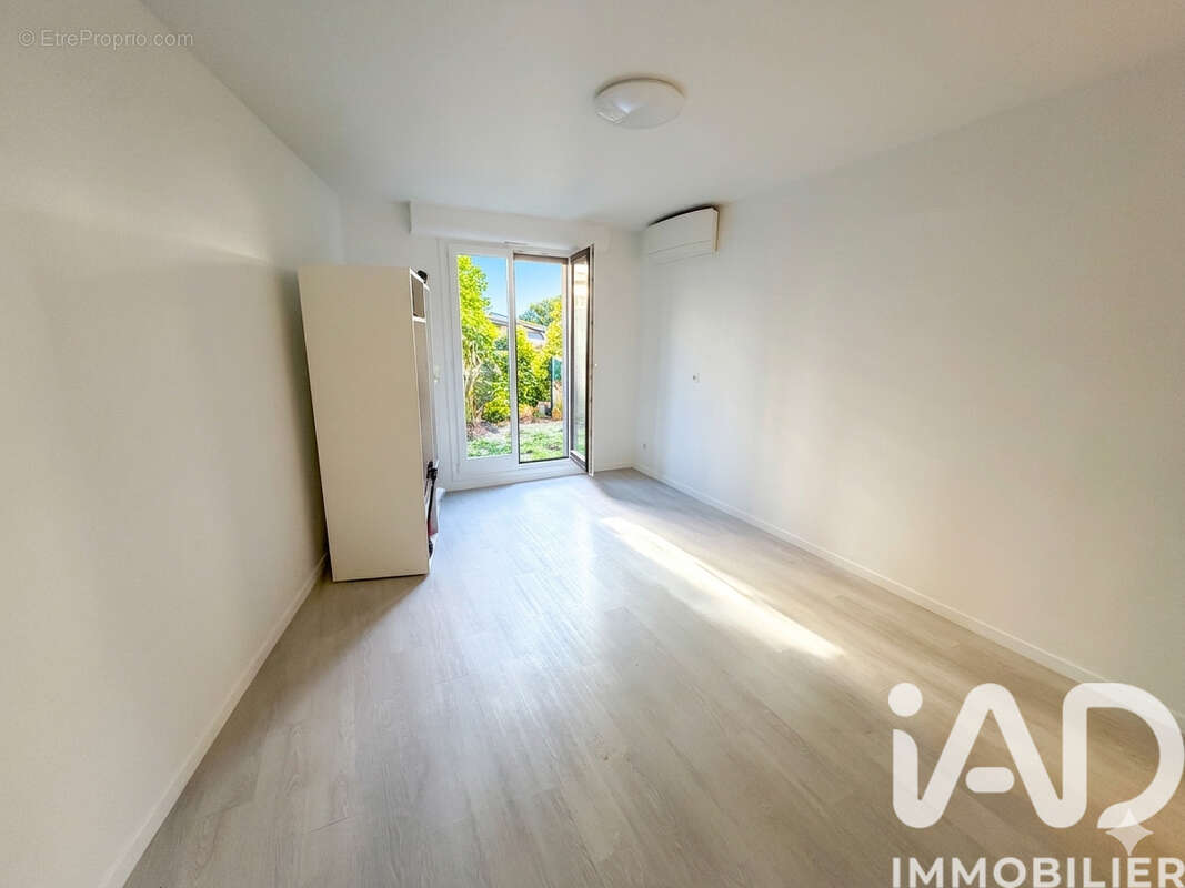 Photo 5 - Appartement à AUBERVILLIERS