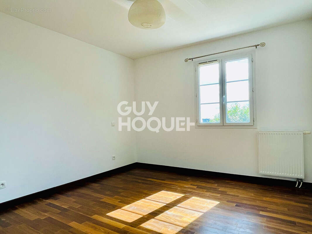 Maison 101 m2  3 chambres + terrain 147 m2 - photo 12
