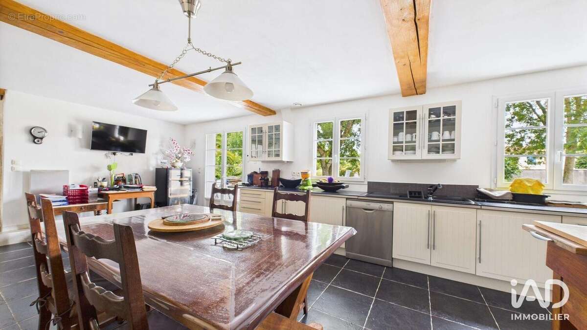 Photo 3 - Maison à VOUHE