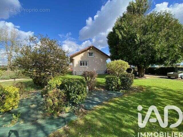 Photo 6 - Maison à SAHURS