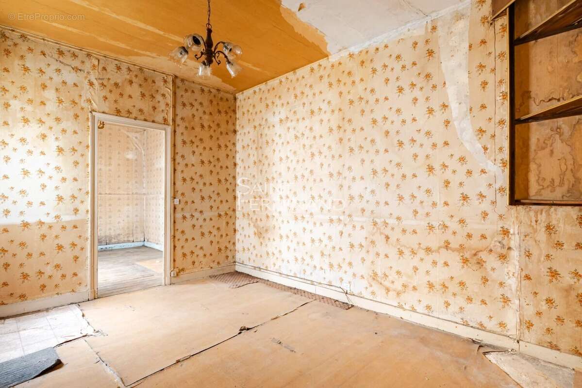 Paris 17ème Coeur des Batignolles. Idéal premier achat ou investissement locatif. 2 pièces 1 chambre. - photo 4