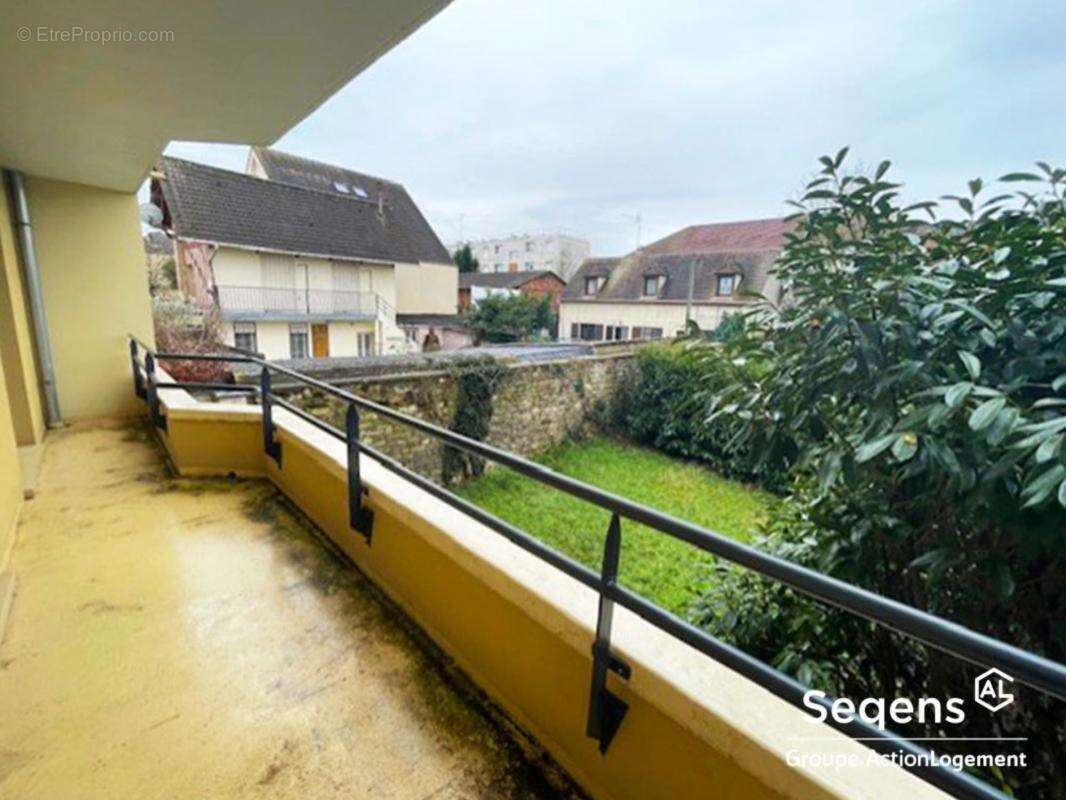 Appartement à LES MUREAUX