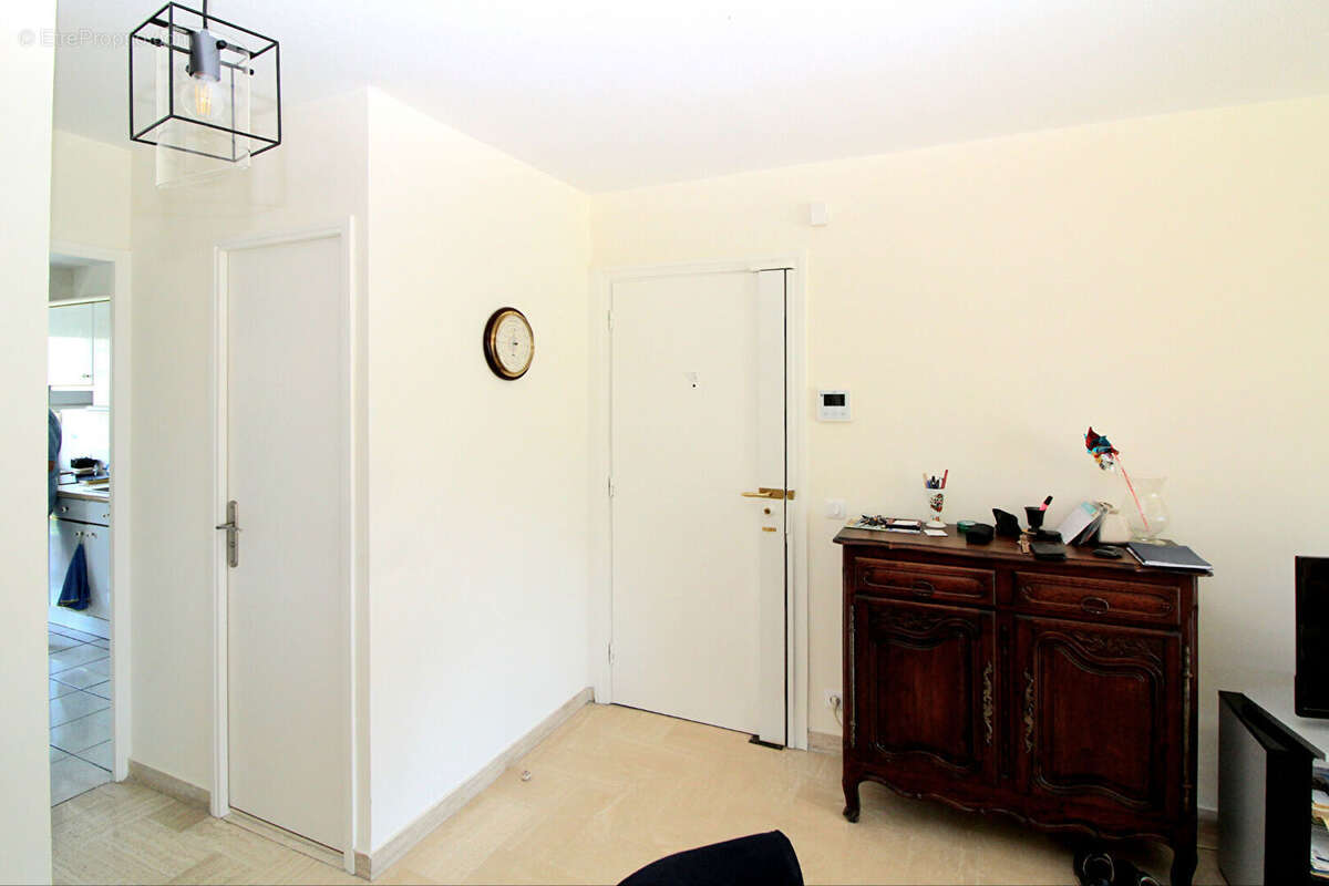 Appartement à MANDELIEU-LA-NAPOULE