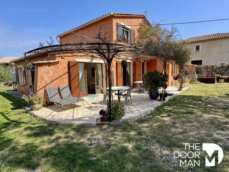 Maison 83400 - photo 3