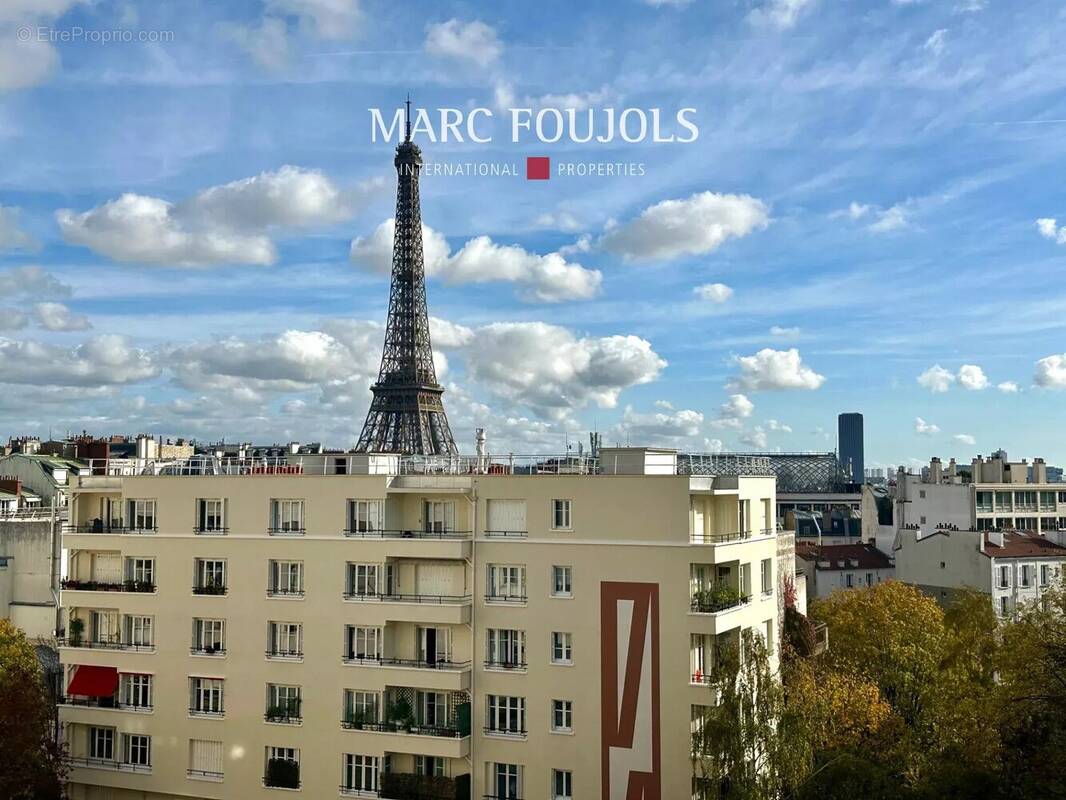 Appartement à PARIS-16E