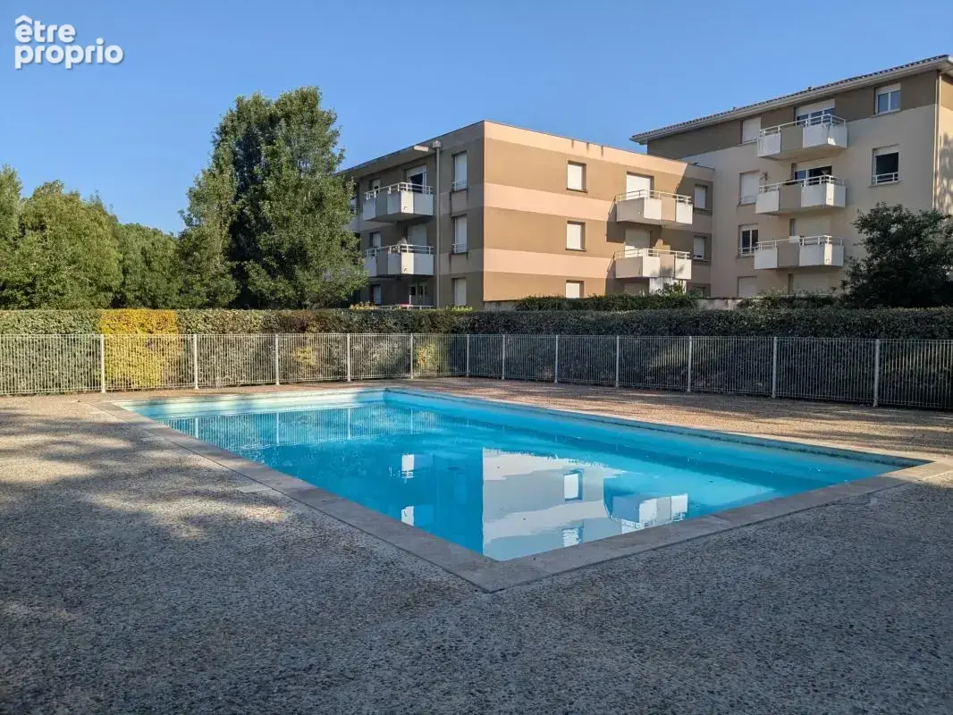 T3 dernier étage avec piscine et 2 parkings - résidence sécu - photo 12