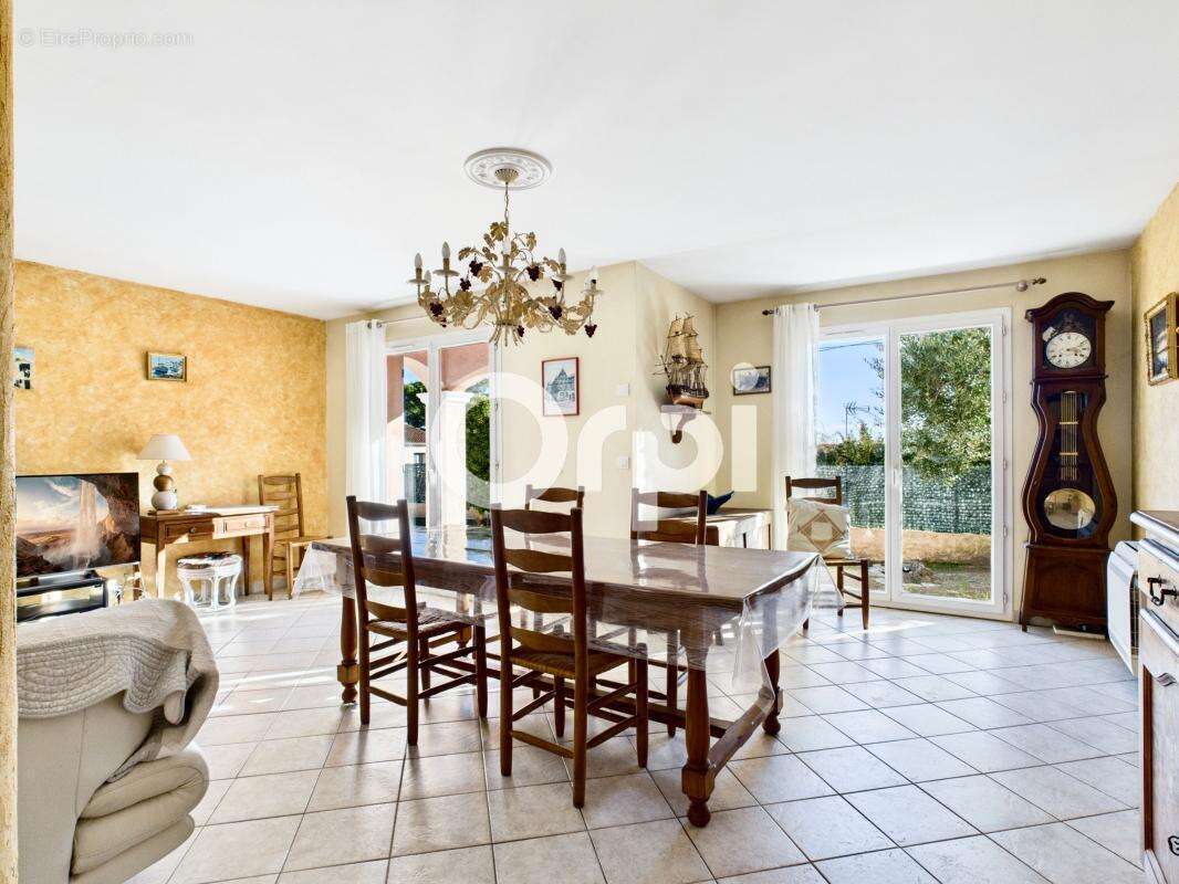 Maison à MANDELIEU-LA-NAPOULE